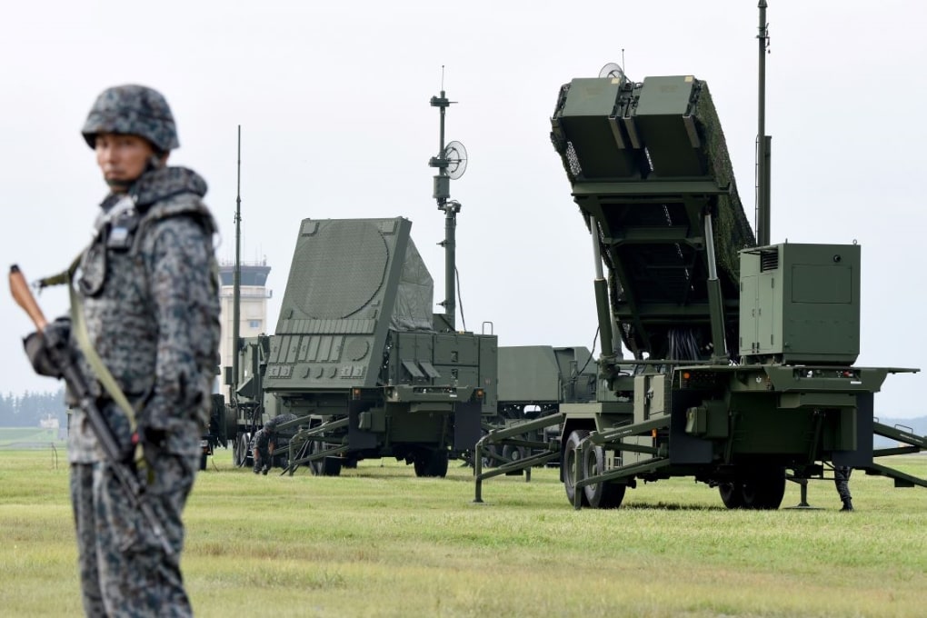 Le Japon revoit sa doctrine militaire « défensive »