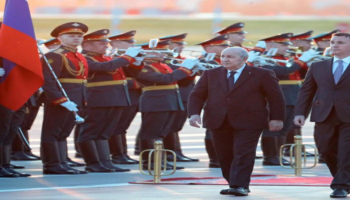 Au lendemain des félicitations royales à V. Poutine, A. Tebboune entame une visite officielle à Moscou