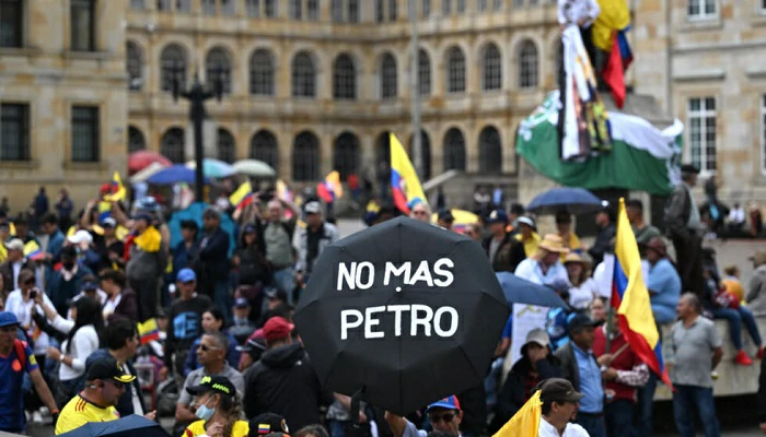 La Colombie en ébullition : G. Petro dans le pétrin