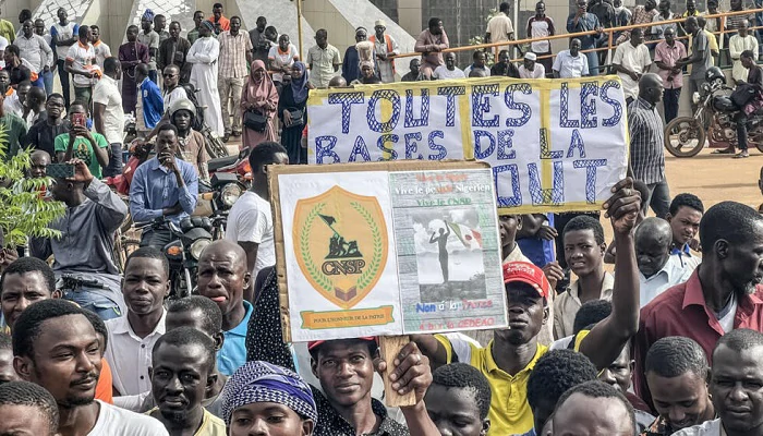 Le Niger à la croisée des chemins : Niamey mobilise les siens