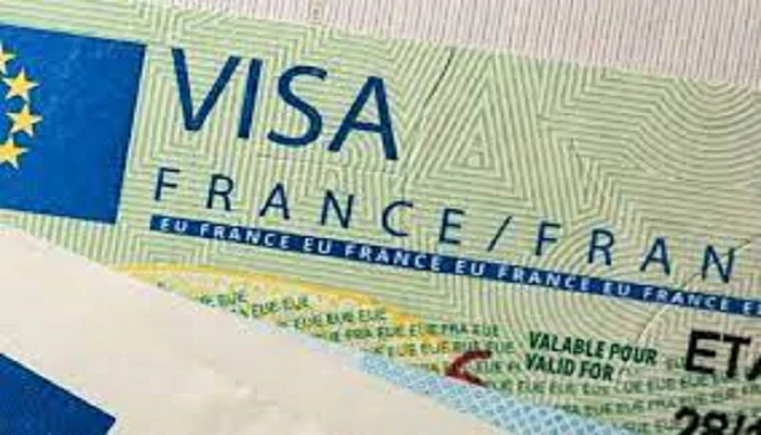 Des visas pour les touristes français : Les internautes appellent à la réciprocité