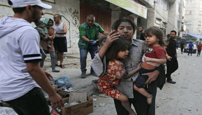 L’ONU a été informée par l’armée d’occupation israélienne d’un ordre d’évacuation de quelque 1,1 million d’habitants du nord de la bande de Gaza vers le sud dans les 24 heures, a indiqué jeudi à l’AFP le porte-parole du secrétaire général de l’organisation, réclamant que cet ordre soit annulé.
