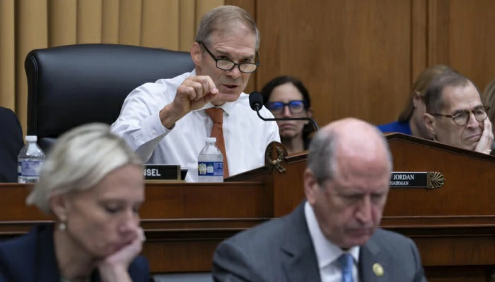 J. Jordan monte au filet de la Chambre des représentants US : Un candidat de D. Trump pour le poste de « speaker »