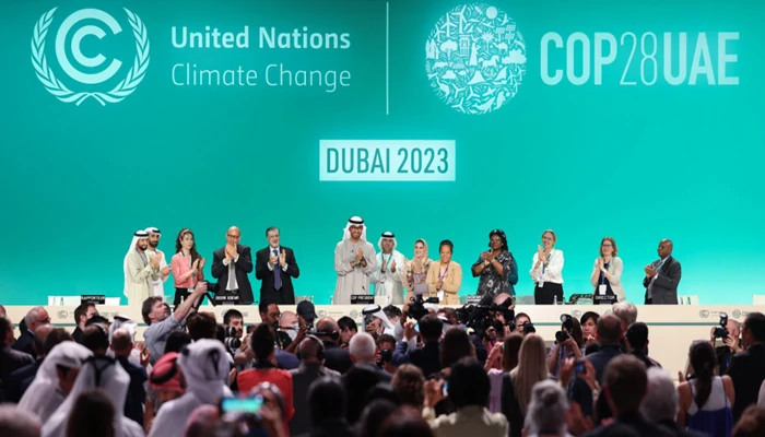Changement climatique : A la COP28, le "début de la fin" des combustibles fossiles ?
