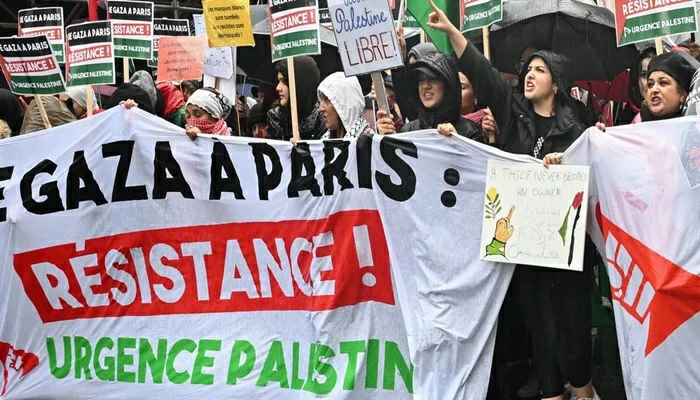Les Français marchent pour la paix en Palestine : C. Colonna en manœuvres à Tel-Aviv et Beyrouth
