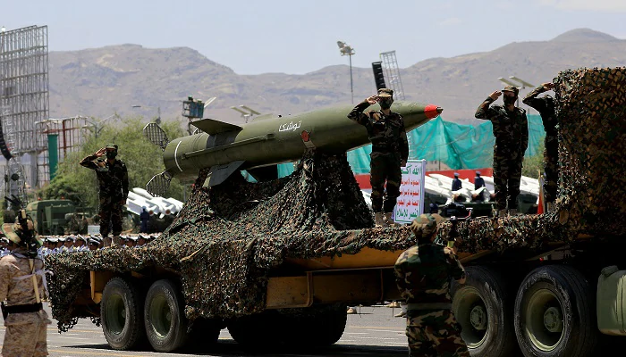 Le Pentagone perd deux marins dans le Golfe d’Aden : Sanaa affirme avoir tiré des missiles sur l’Ocean Jazz