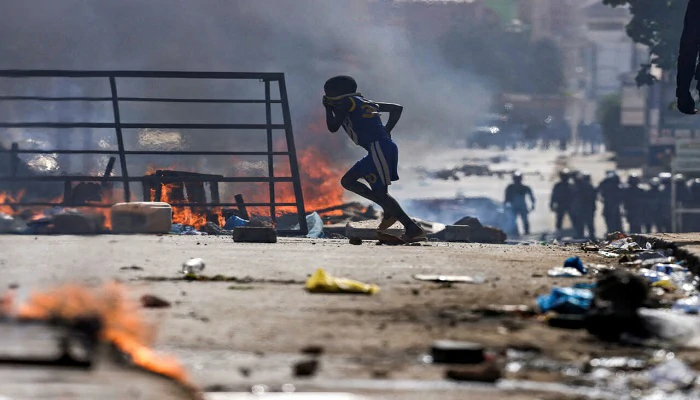 Report de la présidentielle au Sénégal : Dakar en ébullition