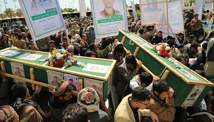Raids meurtriers US contre le Yémen : Sanaa enterre 17 de ses soldats