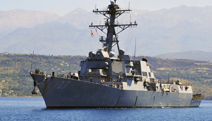 Nouveaux raids américano-britanniques contre le Yémen : L’USS Greeley ciblé par des missiles yéménites