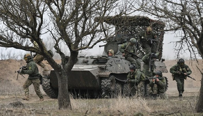 L’armée russe gagne du terrain : Un autre village ukrainien tombe