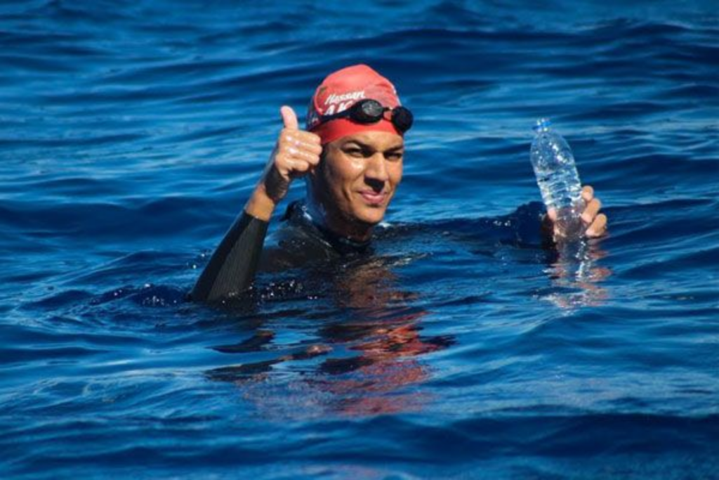 Natation : Un Marocain réussit la traversée de la Manche !