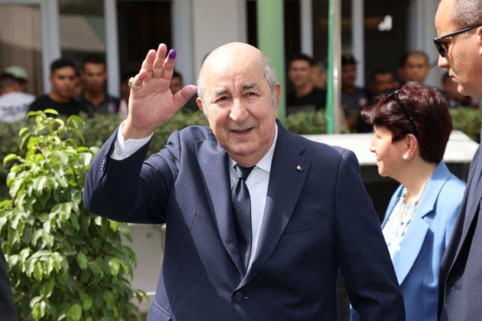 Sans surprise, A.Tebboune rempile à la tête d’El Mouradiya : Un score à la soviétique !