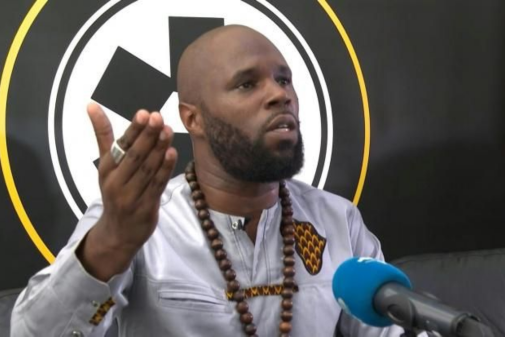 Arrestation à Paris de K. Seba : Pas de quoi démonter l’activiste opposé à la Françafrique. La démocratie française dans ses petits habits