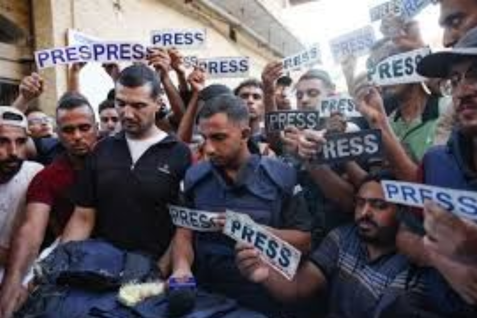 En quelques heures, Al-Jazeera perd deux cameramans : Israël se débarrasse des témoins gênants