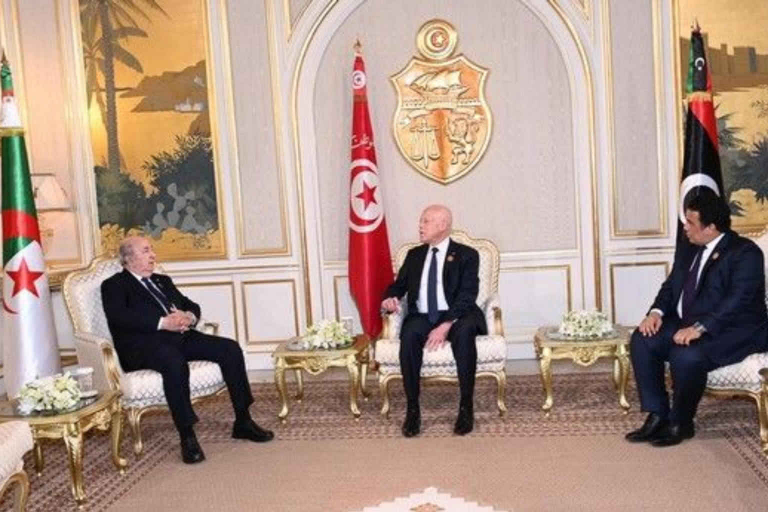 Isolement du Maroc : Alger s’y attèle dans le voisinage : Et en remet une couche !