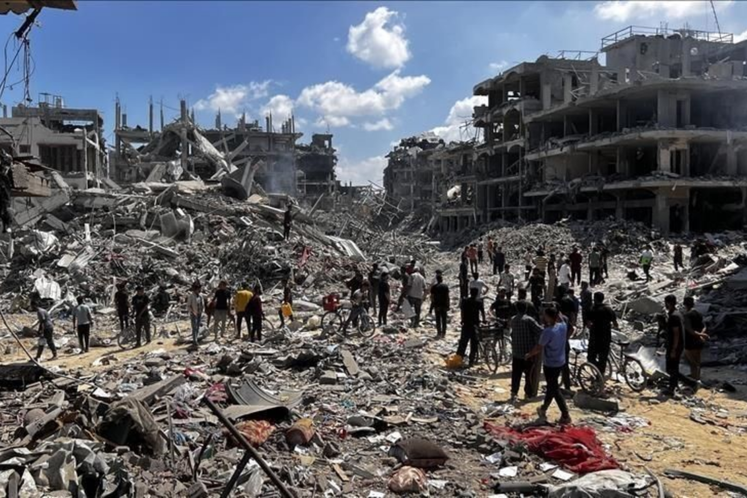 Massacres à Jabaliya et Al-Bureij : Pas de répit pour les Palestiniens depuis un an !