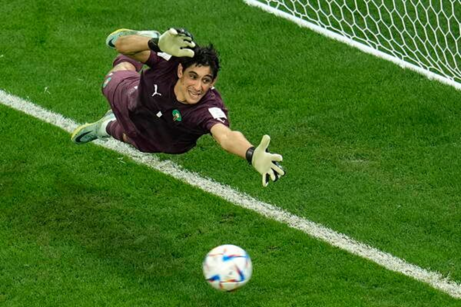 Consécration de Yassine Bounou en Espagne : Le keeper des Lions de l’Atlas au musée des Légendes à Madrid