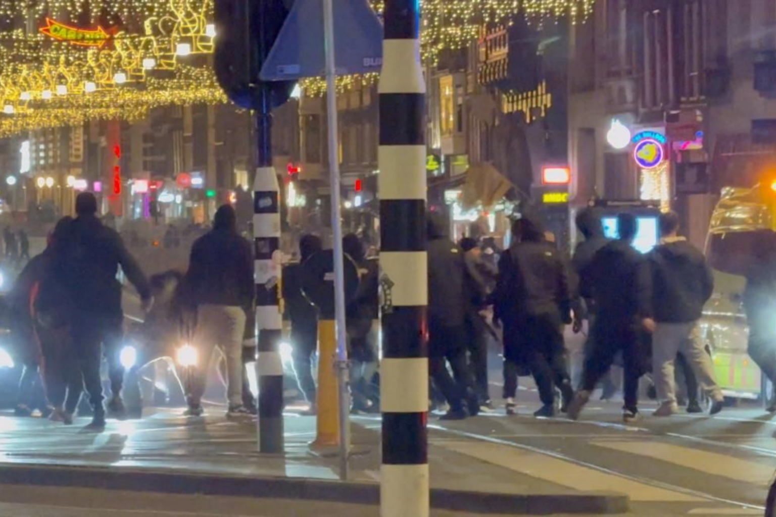 Effets de la guerre génocidaire menée par Israël : Amsterdam survoltée. Incident diplomatique franco-israélien à Al-Qods