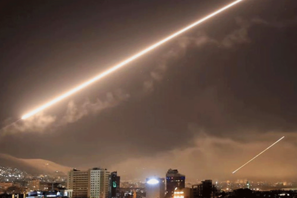 Mazzé, en plein Damas, visé dans un raid israélien