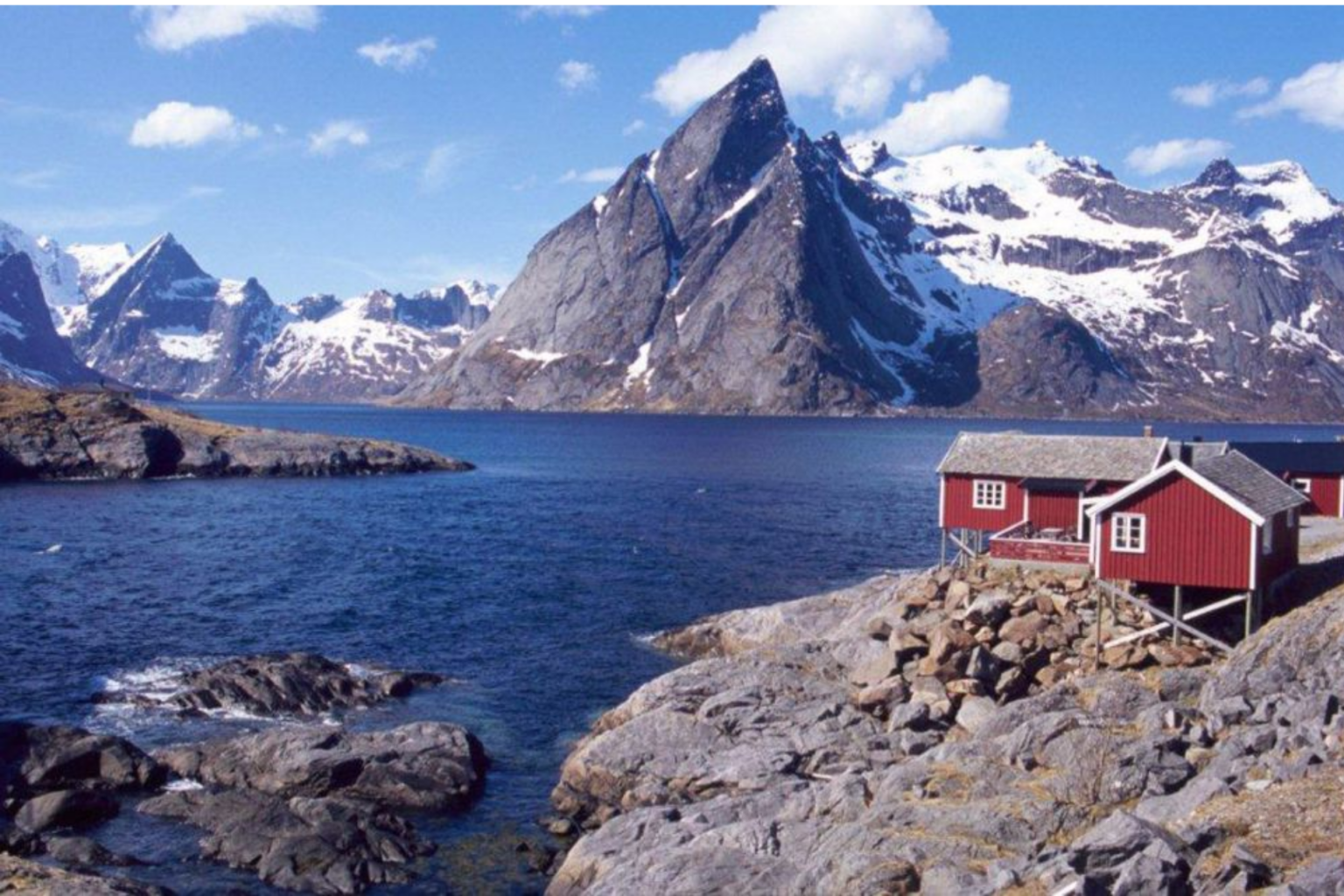 Militarisation de l’Arctique : Une nouvelle base de l’OTAN sur le flanc russe. La Norvège prête ses îles Lofoten