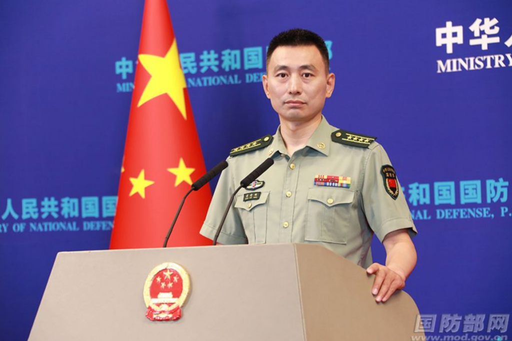 Washington fait grand cas de la menace chinoise : La défense chinoise vole dans les plumes de l’Oncle Sam. En le taxant de déstabilisateur en chef dans le monde