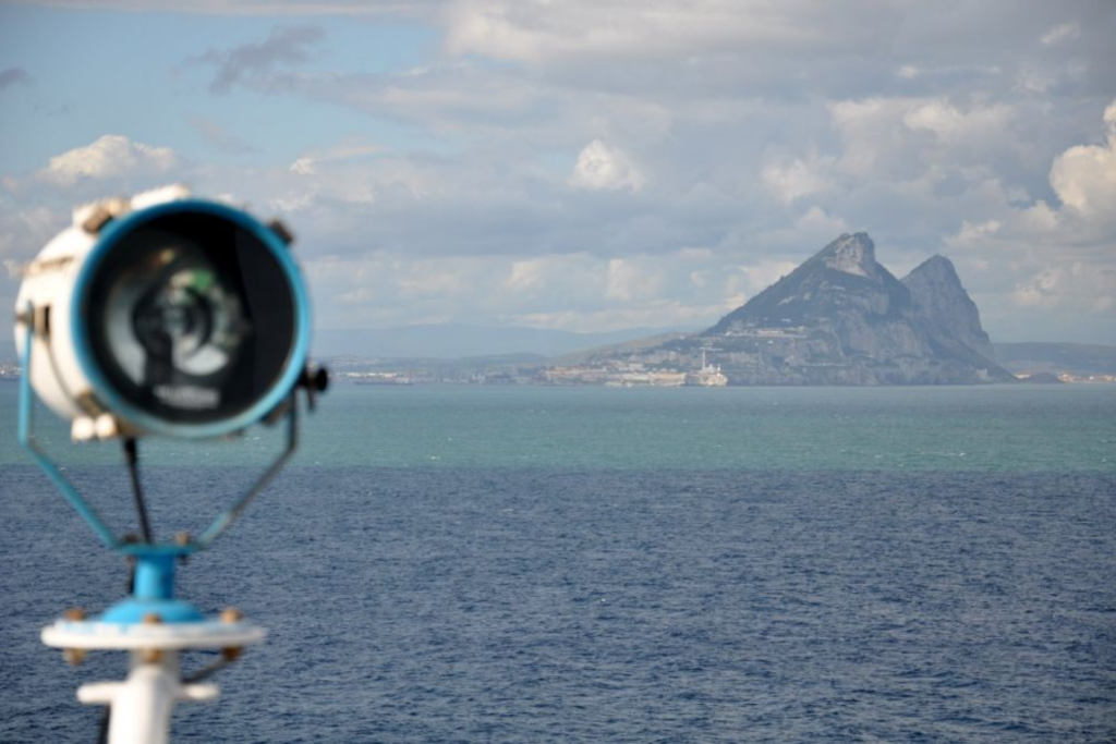 Herminia affecte le trafic dans le Détroit : Face à une mer démontée. Des traversées annulées et d’autres reportées