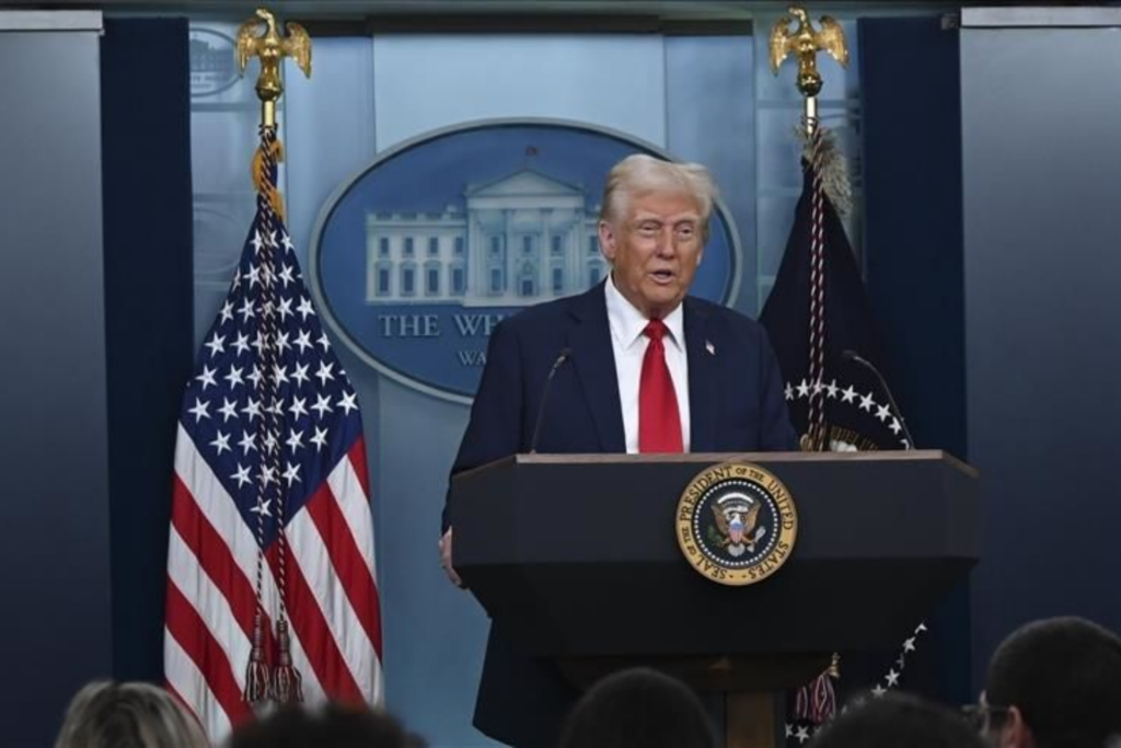 D. Trump entame sa guerre commerciale : Le levier tarifaire actionné contre le Canada, le Mexique et la Chine. Récession pour tous !