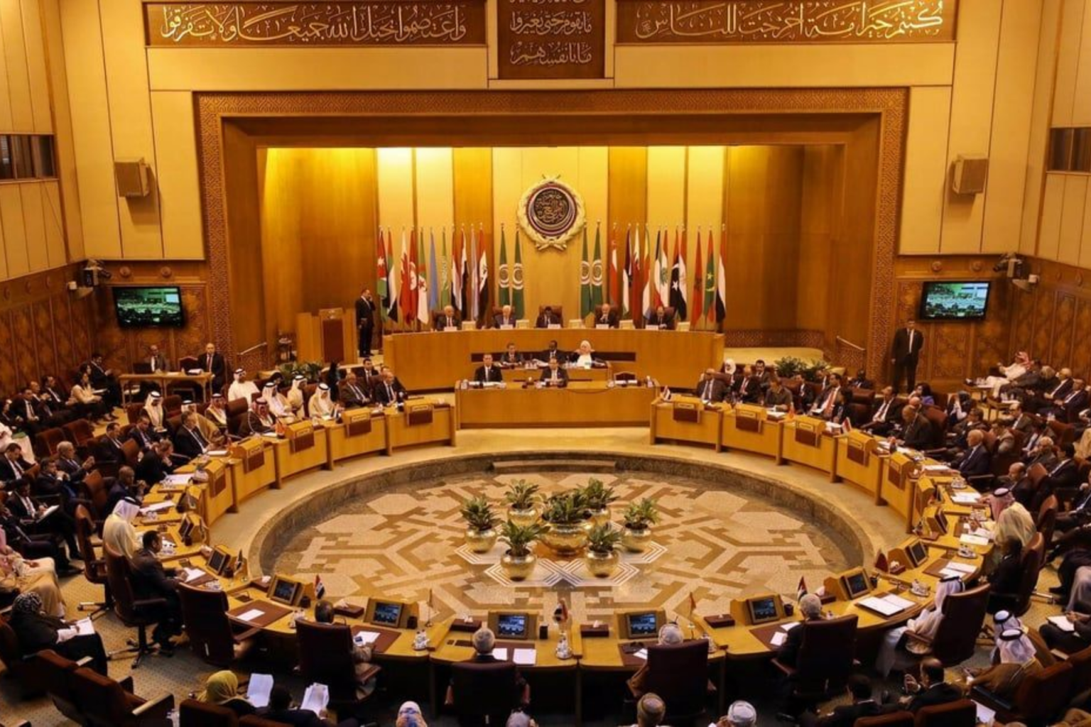 Le transfert des Palestiniens met les Arabes dans l’embarras : Un sommet de la Ligue convoqué d’urgence au Caire. Téhéran appelle à un sommet de l’OCI