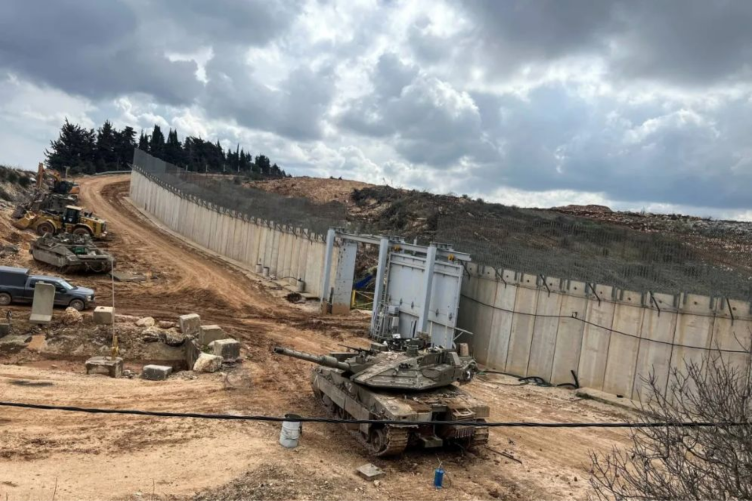 L’armée israélienne se joue des Libanais : Hezbollah et Amal appellent au retrait total de l’occupant