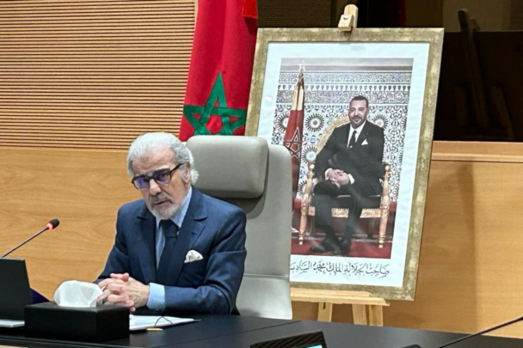 Politique monétaire : Bank Al-Maghrib réduit son taux directeur à 2,25%. Un taux de croissance de 3,9% en 2015...