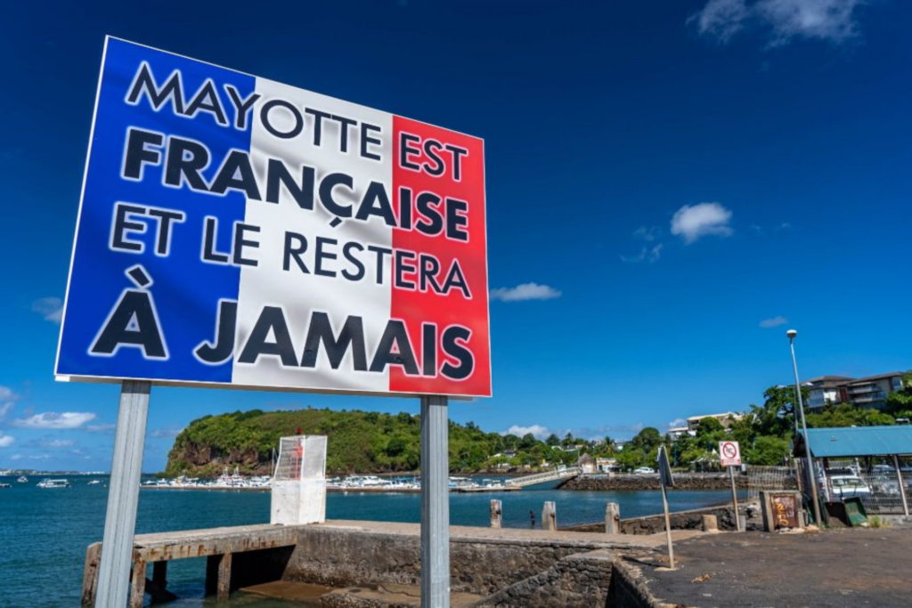 Tension entre les Comores et la France : Paris cherche à étoffer sa présence à Mayotte. Moroni proteste et appelle au dialogue