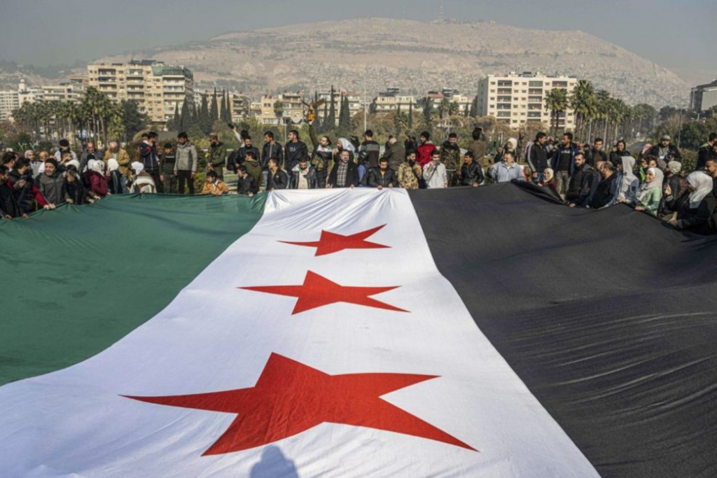 Transition chaotique en Syrie : Levée partielle et conditionnée des sanctions. Washington a affranchi Damas...