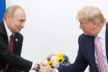 D. Trump commente ses échanges avec V. Poutine : Des déclarations qui marquent un « tournant stratégique ». Les va-t-en guerre trinquent...