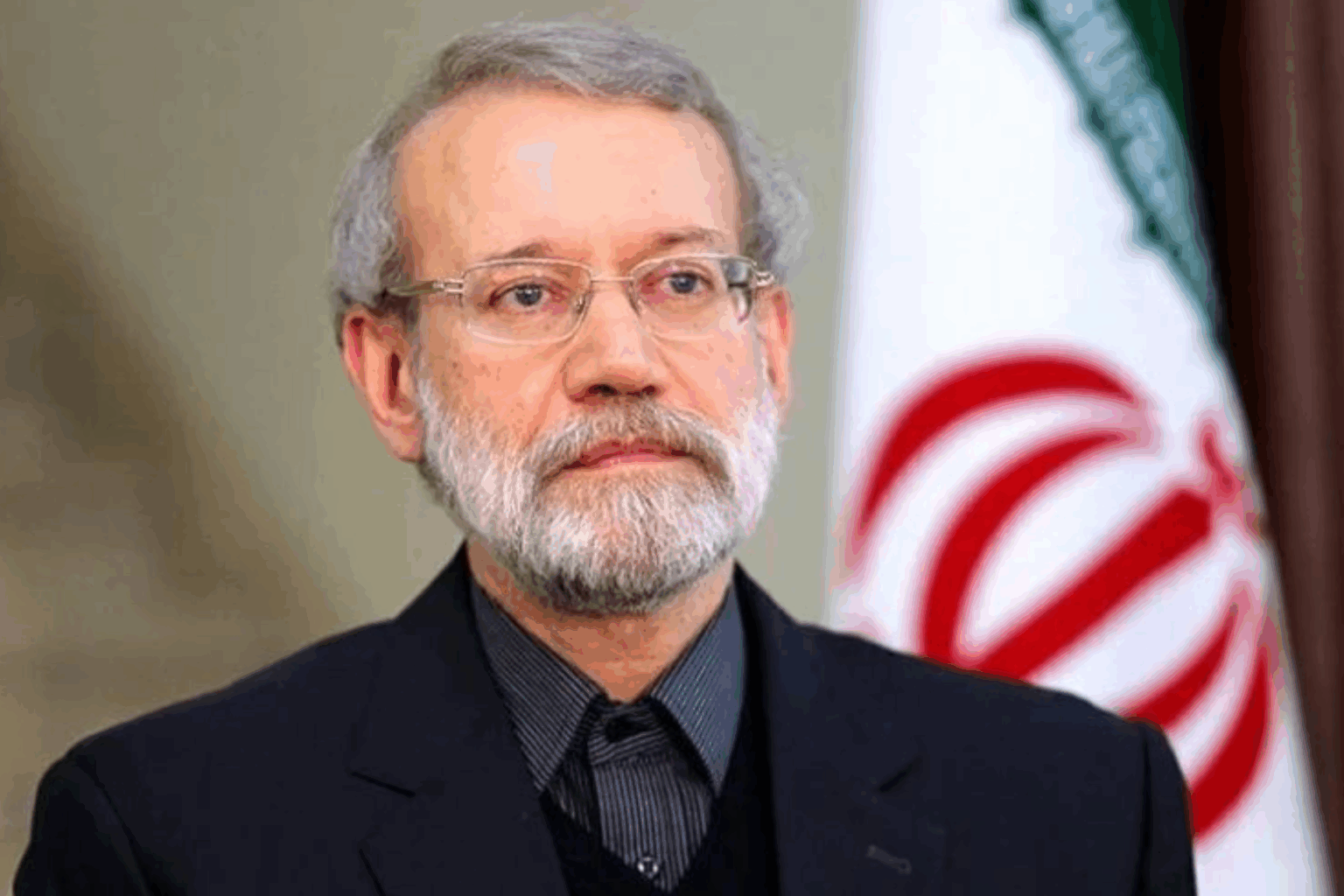 Agression américano-israélienne contre l’Iran. A. Larijani l’assure : L’objectif final recherché est le « Regime change »