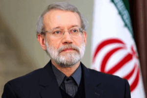 Agression américano-israélienne contre l’Iran. A. Larijani l’assure : L’objectif final recherché est le « Regime change »