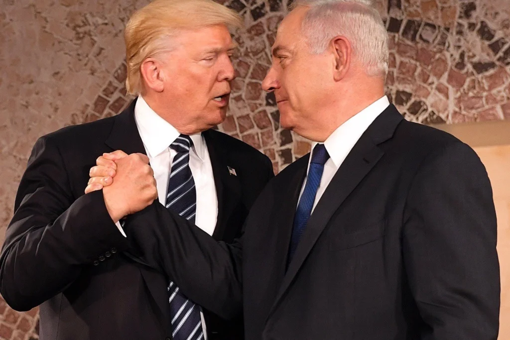 En temps de guerre, D. Trump vole au secours de B. Netanyahu et menace d’intervenir si le procès n’est pas stoppé immédiatement 