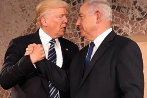 En temps de guerre, D. Trump vole au secours de B. Netanyahu et menace d’intervenir si le procès n’est pas stoppé immédiatement 