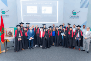 Innovation sociale : La première promotion des diplômés CMIS fêtée. Graines de nouveaux leaders sur le marché