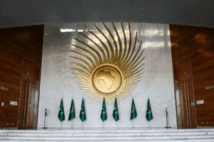 D. Trump serre la vis contre des pays africains :L’UA réagit fermement à cette mesure US. N’Djamena applique le principe de réciprocité