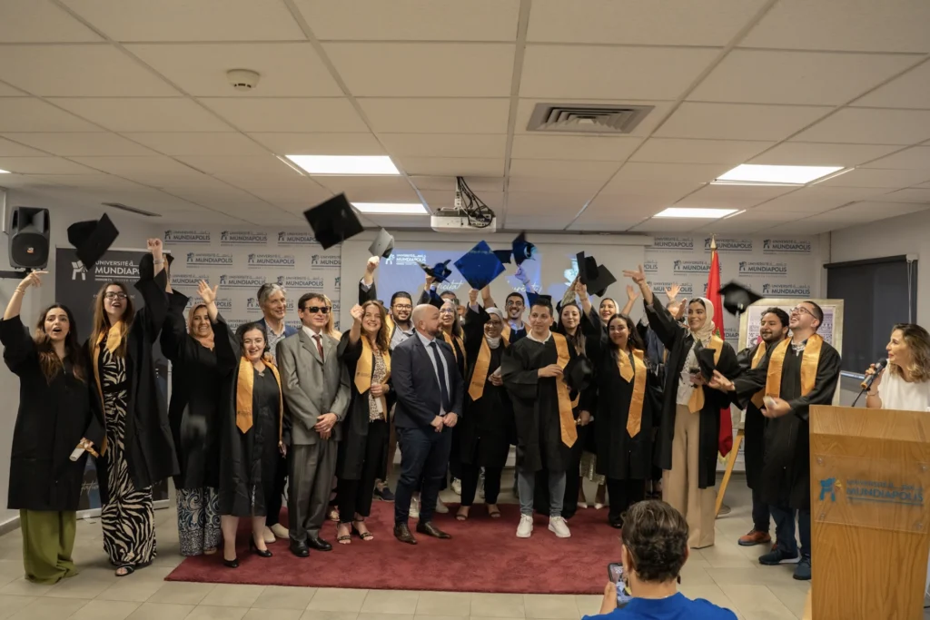 Mundiapolis diplôme la première promotion en ostéopathie au Maroc