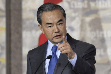 Entretiens entre Y. Wang et B. Al-Busaidi : Pékin condamne l’agression israélienne et appelle les pays de la région à faire bloc
