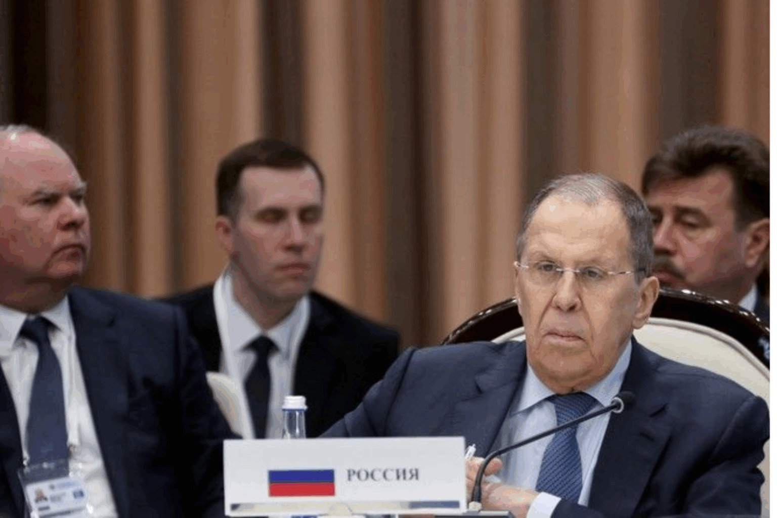 Tension en Serbie : Moscou s’inquiète. Une révolution de couleur en vue...