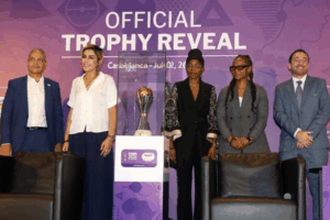 La CAF dévoile son trophée : Egalité, unité et excellence...