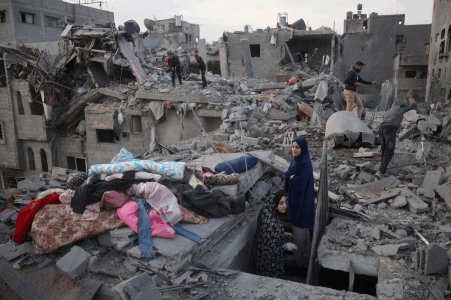 D. Trump parle de trêve de 60 jours : Le Hamas évoque la fin de la guerre et le retrait israélien...