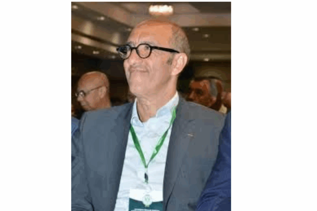 J. Ziyat renoue avec le Raja : Un Président pour huiler une gouvernance grippée