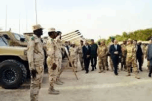 Après les roquettes du Polisario sur Es-Smara : Une délégation de l’armée mauritanienne à Tindouf. Concertations sécuritaires avec l’armée algérienne
