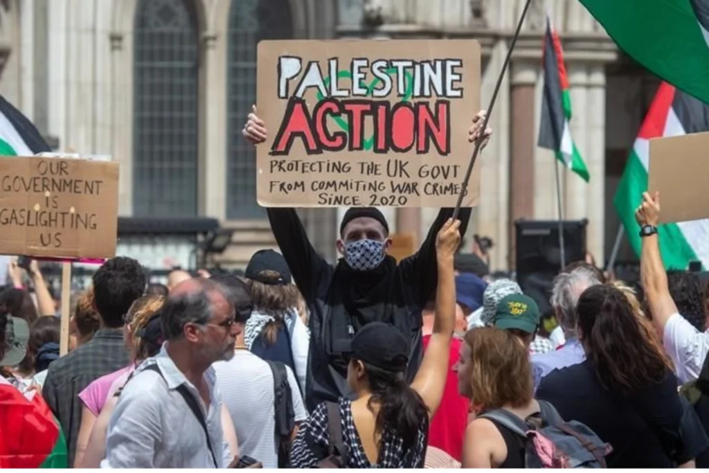 Depuis l’interdiction de Palestine Action : La chasse aux propalestiniens est ouverte à Londres