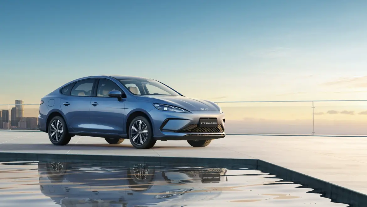 Automobile : Avec la SEAL 5, BYD et Auto Nejma verrouillent le segment de la berline hybride au Maroc