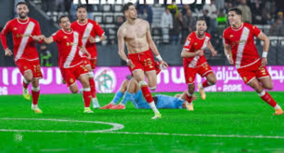 Botola PRO D-1 : Le WAC triomphe chez les Tourouguis, le RCA toujours en tête…