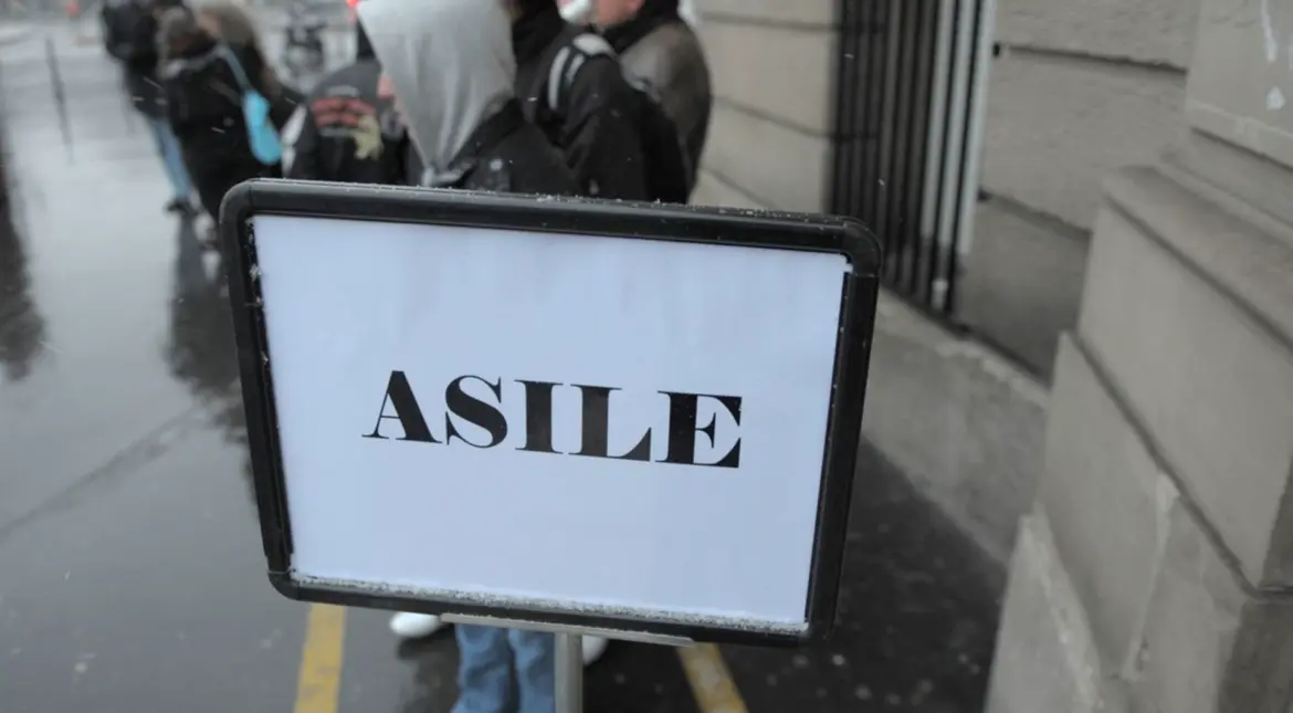 Migration irrégulière : 21.000 demandeurs d’asile marocains…